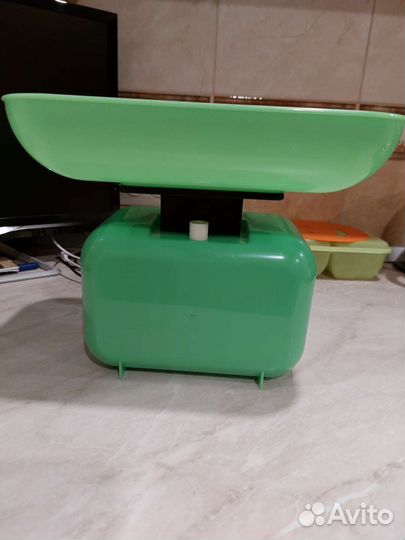 Весы кухонные с чашей