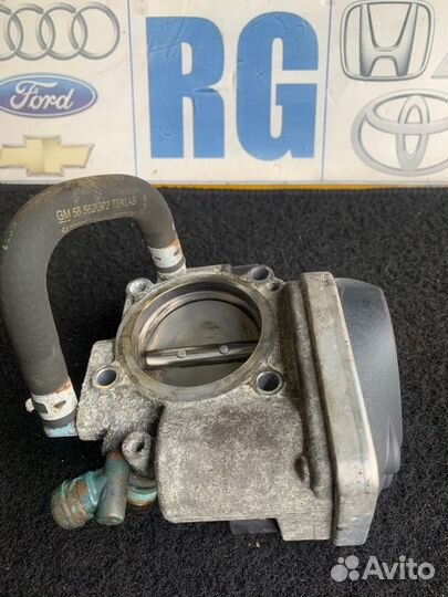 Дроссельная заслонка Opel Vectra C Z18XER 2010