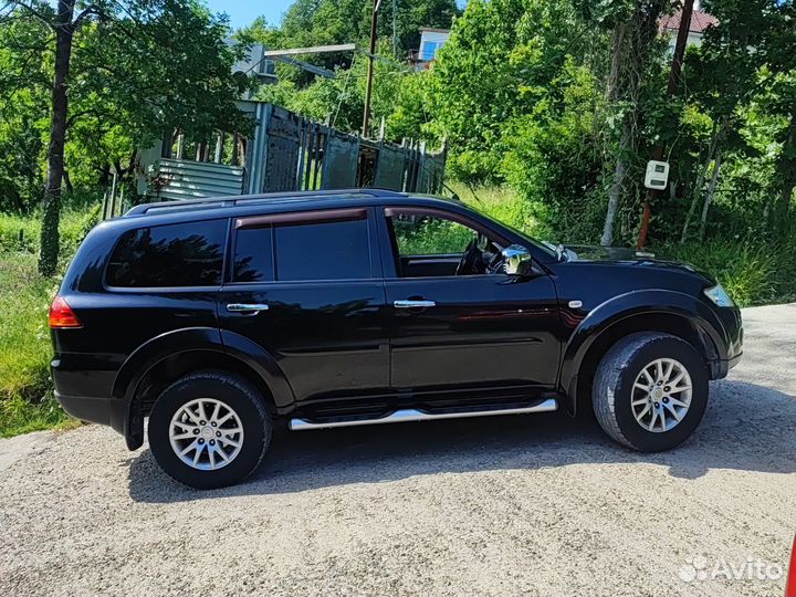 Mitsubishi Pajero Sport 2.5 AT, 2011, 233 905 км