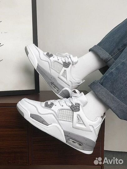 Air Jordan 4