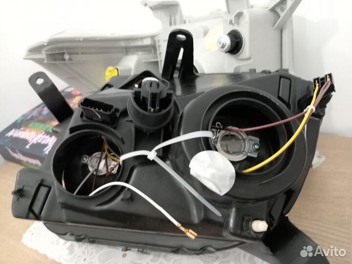 Фара передняя правая для renault duster 10