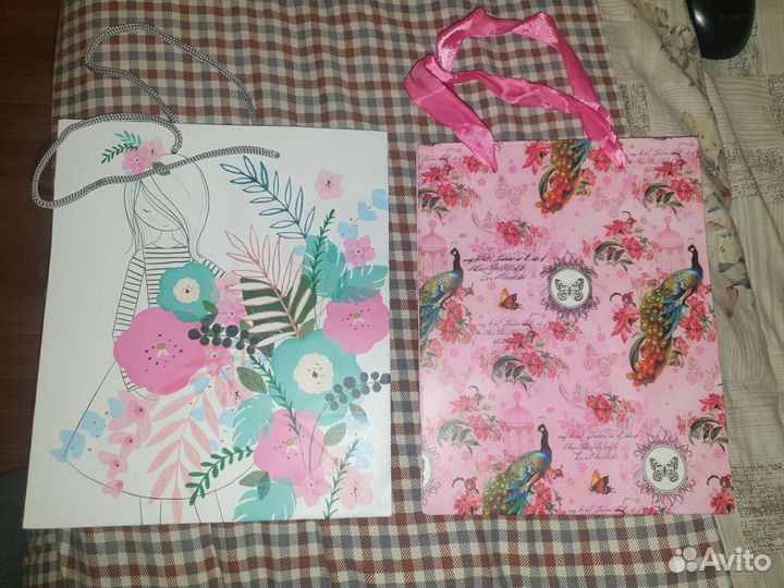 Подарочные пакеты