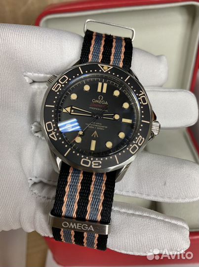 Часы механические с автоподзаводом omega