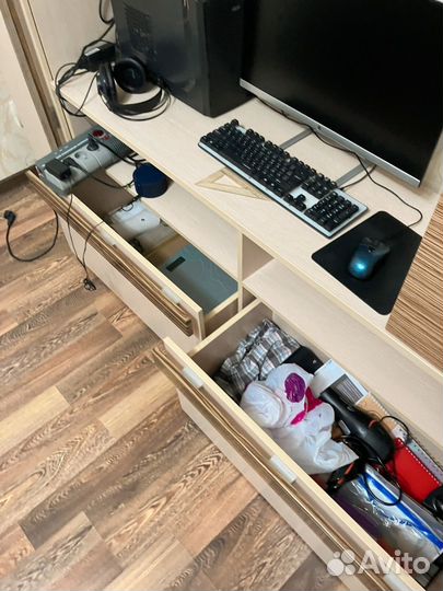 Шкаф стенка