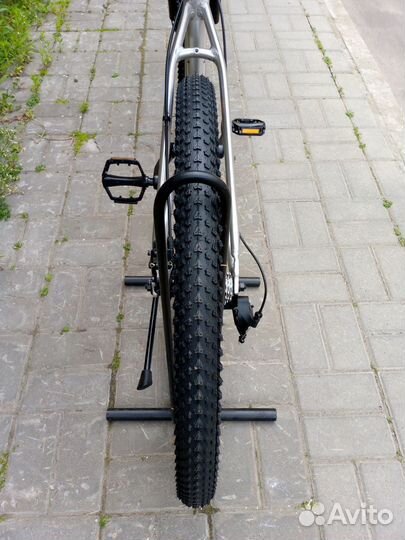 Стойка для велосипеда под заднее колесо, 26-27,5