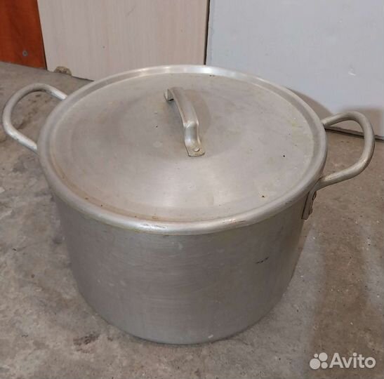 Кастрюля алюминиевая