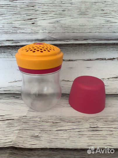 Изделия Tupperware