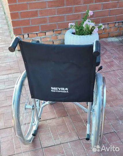 Аренда инвалидных колясок Meyra