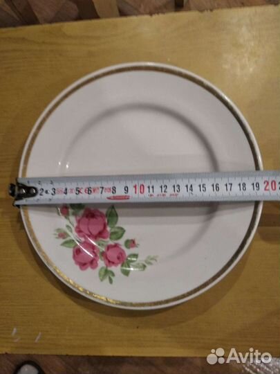 Тарелки разные