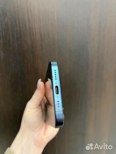 iPhone 15 Pro, 256 ГБ