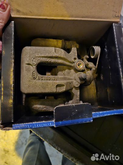 Продаю суппорт правый задний на хендай элантра мд