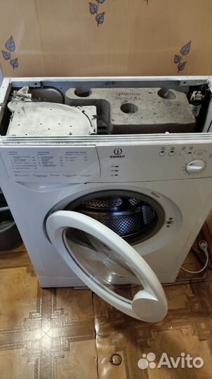 Стиральная машина Indesit wiun81