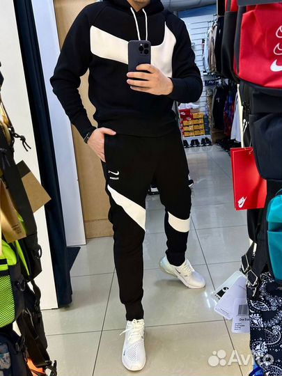 Спортивный костюм Nike