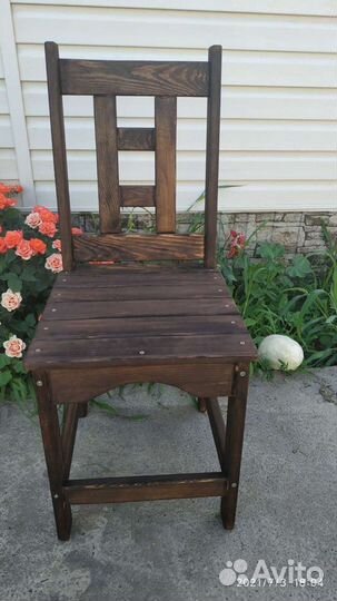 Стул деревянный