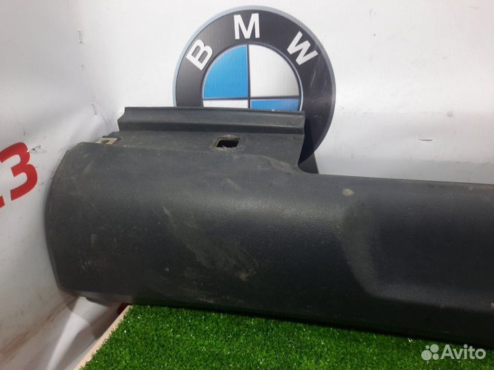 Накладка на порог левая Mercedes Gla180 X156