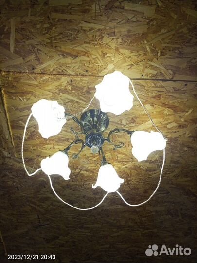 Люстра потолочная