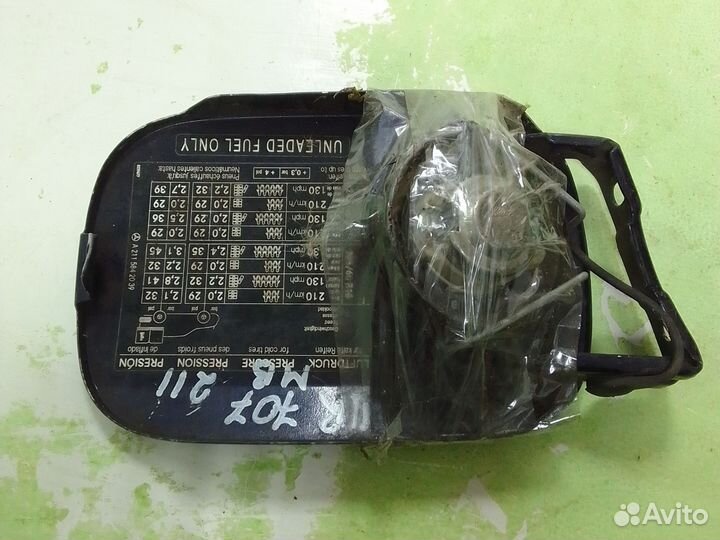 Лючок бензобака Mercedes Benz E-Class W211