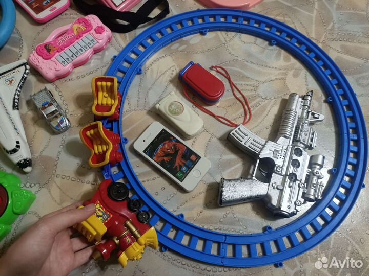 Корзина с игрушками для детей