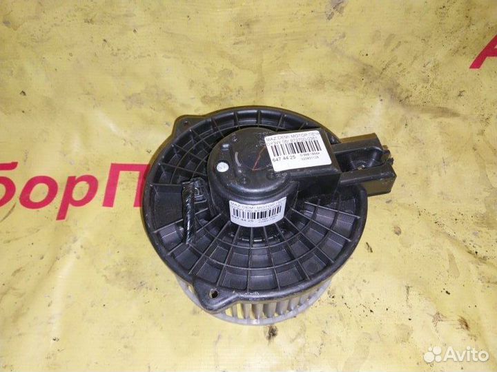 Мотор печки Mazda Demio DY3W