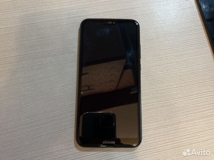 HUAWEI P20 Lite, 4/128 ГБ