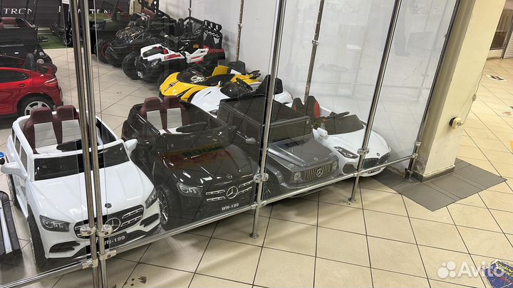 Детский электромобиль новый