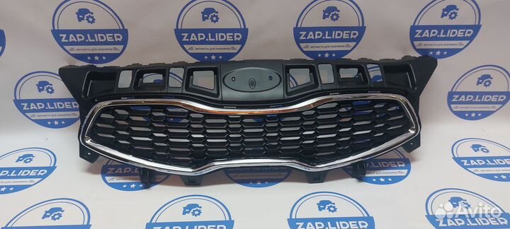 Решетка радиатора Kia Ceed 2 2012-2015