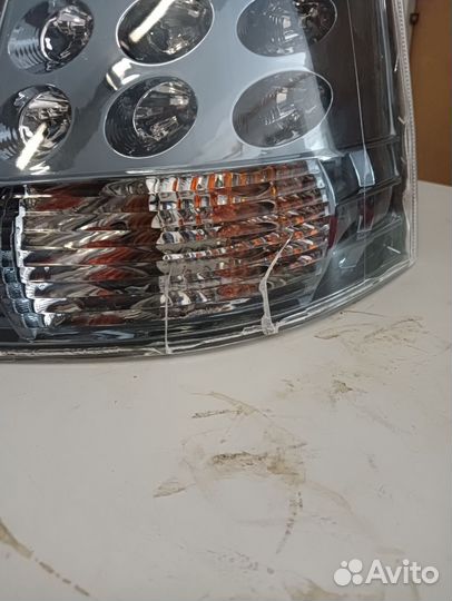 Фонарь правый outlander XL MB12003R