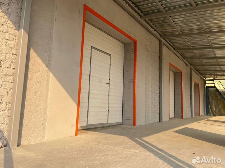 Гаражные ролетные ворота с монтажом