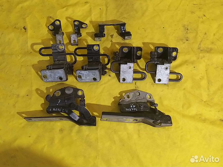 Петли дверей и петли капота VW Passat B7