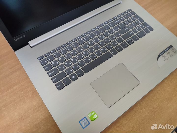 Ноутбук игровой /17 дюймов / core i3 / geforce 2gb