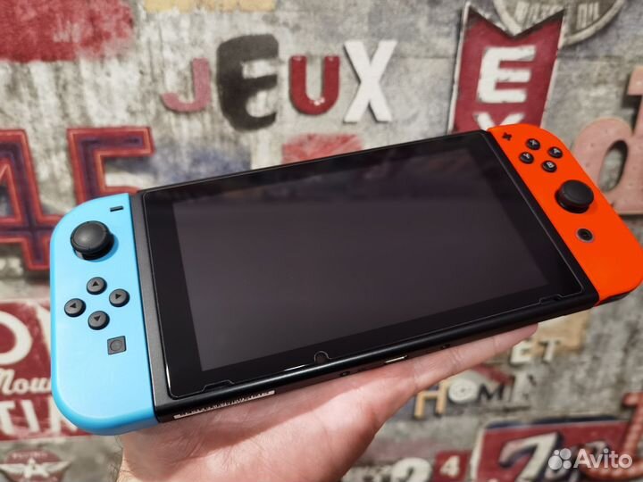 Nintendo Switch v2 (прошитая чипом) +microSD 128gb