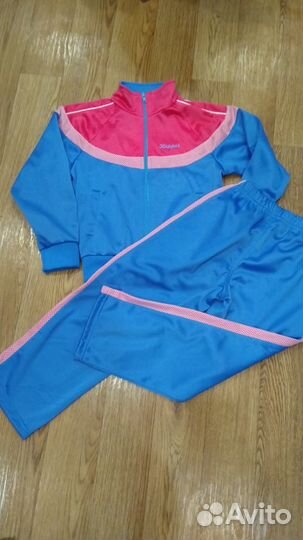 Новый Спортивный костюм