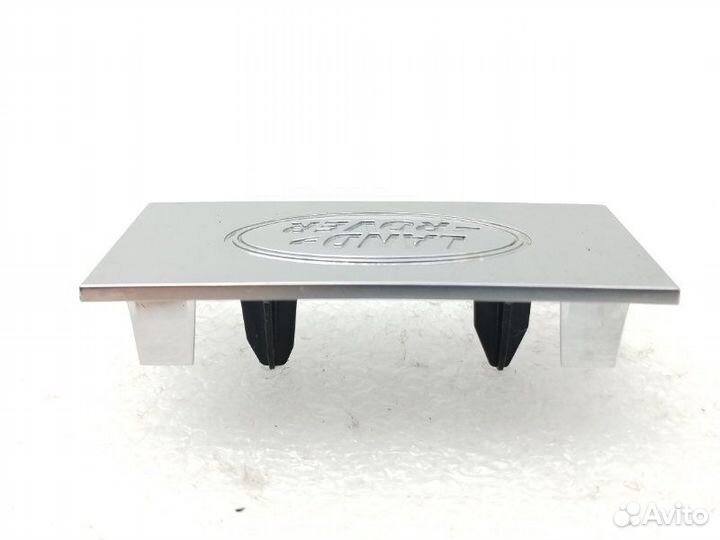 Эмблема Land Rover Discovery 5 L462 3.0D 2017