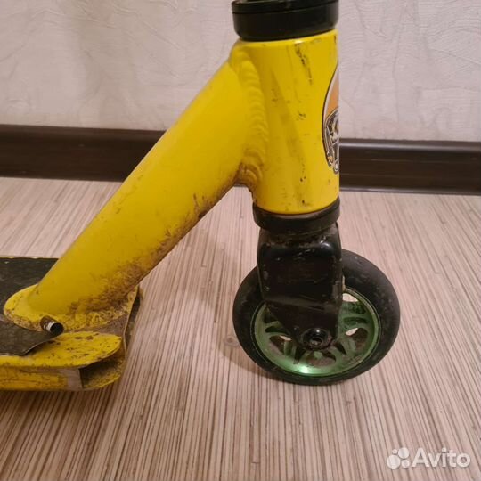 Продам трюковой самокат