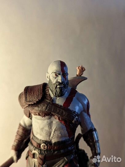 Фигурка Кратоса из игры God of War / Kratos
