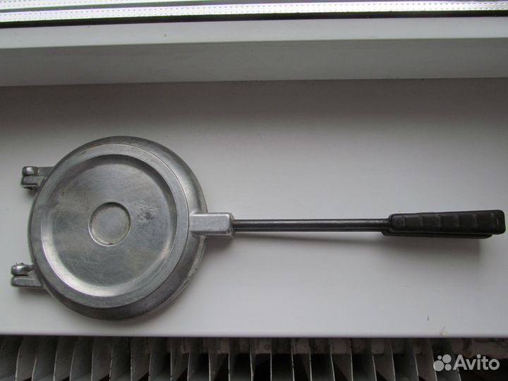 Форма для выпечки орехов, орешница