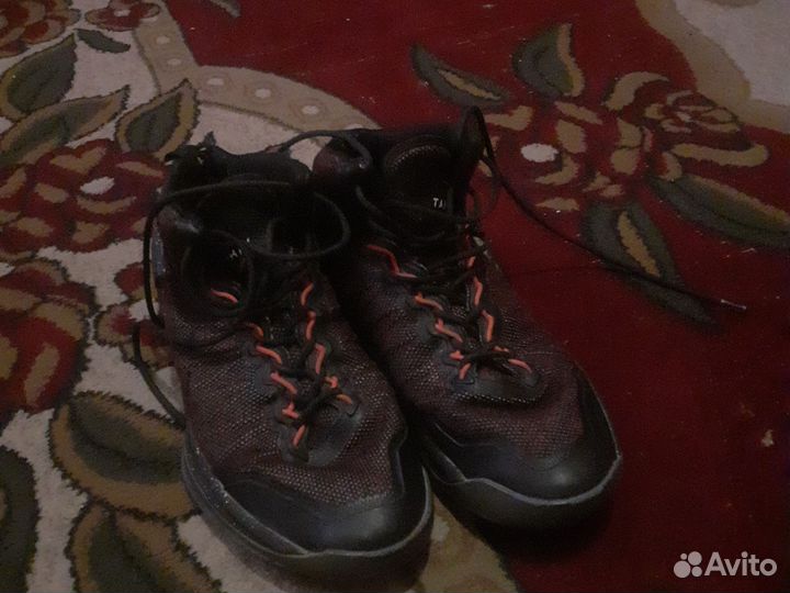 Боскетбольные кросовки tarmak WEB lock 2.0