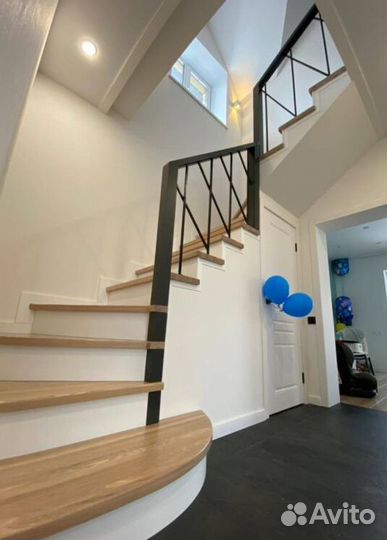 Лестница на второй этаж LST-6834