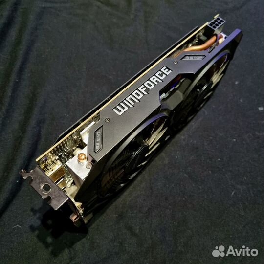 Видеокарта Gigabyte AMD Radeon R9 380 4GB