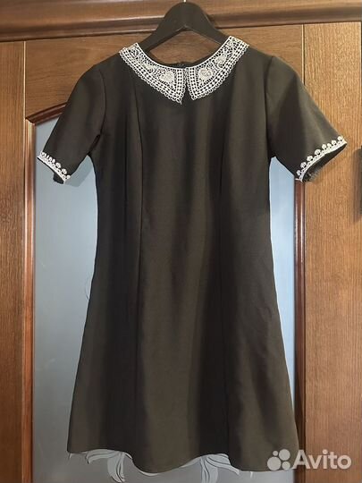 Школьное платье с фартуком