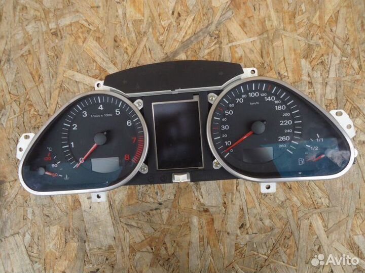 Панель приборов Audi A6 C6 AUK 2005