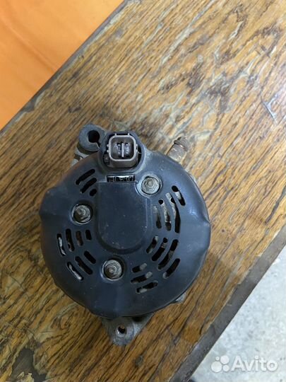 Продам генератор от toyota ланкрузер Prado 150