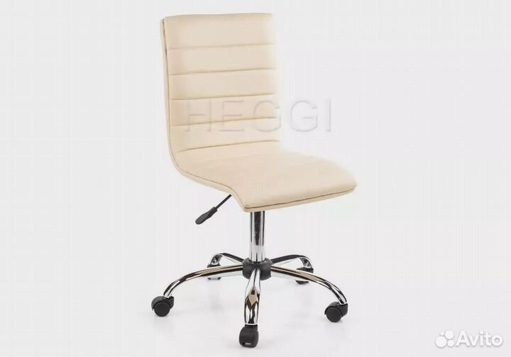 Компьютерное кресло Midl белый в наличии