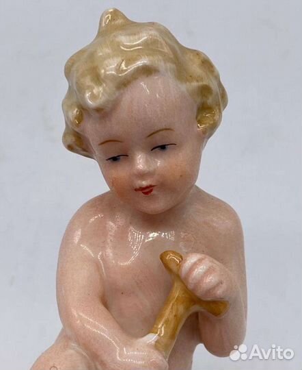 Фарфоровая статуэтка, старая германия