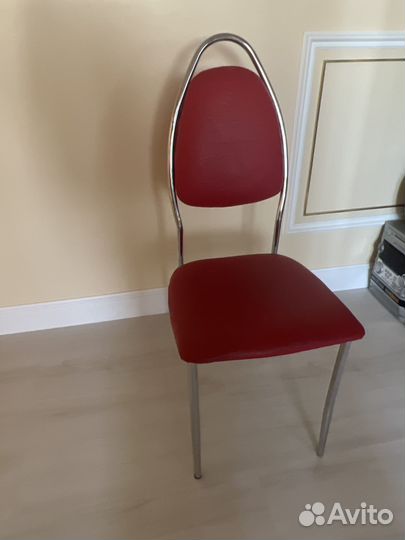Стул красивый