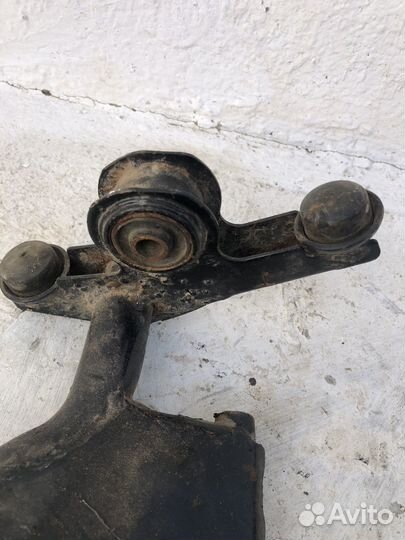 Крепление двигателя 157 qmj