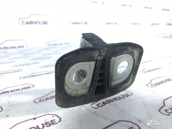 Ответная часть замка двери задняя левая Audi A4 B5