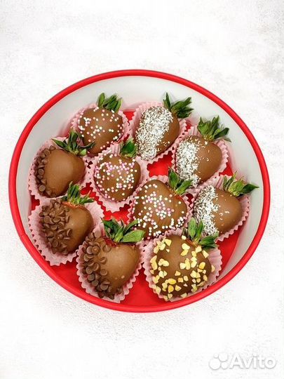 Клубника в шоколаде подарок