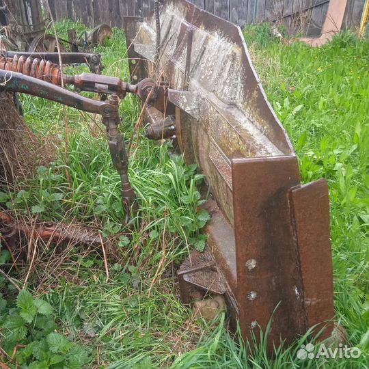 Отвал на т-150