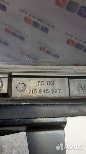 Форточка в крыло задняя левая Porsche Cayenne 955